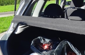 Bundespolizeidirektion Sankt Augustin: BPOL NRW: Ungekühltes Fleisch aus dem Verkehr gezogen- Bundespolizei macht unappetitlichen Fund