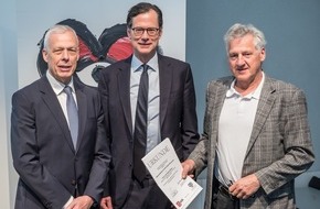 Asklepios Kliniken GmbH & Co. KGaA: Herzrhythmusstörungen: Prof. Dr. Stephan Willems erhält Wissenschaftspreis der Gertrud-Spitz-Stiftung