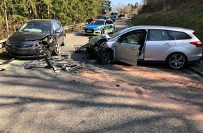 Polizeidirektion Wittlich: POL-PDWIL: Schwerer Verkehrsunfall wegen Handynutzung und Alkoholeinwirkung.
