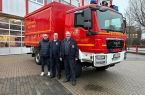 Kreisfeuerwehrverband Pinneberg: FW-PI: "Retter helfen Rettern" - Konvoi mit Fahrzeugen und Sachspenden auf dem Weg in die Ukraine