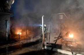 Kreisfeuerwehrverband Rendsburg-Eckernförde: FW-RD: Feuer am 1.Weihnachtstag - Tiere in Wasbek gerettet