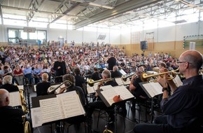 HR Hessischer Rundfunk: Mit der hr-Bigband ins neue Schuljahr