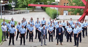 Kreispolizeibehörde Viersen: POL-VIE: Kreis Viersen: Kreisdirektor Schabrich begrüßte die neuen "Lehrlinge" bei der Kreispolizeibehörde -Fotoberichterstattung