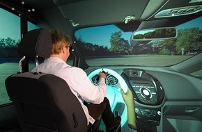 Ford-Werke GmbH: Virtuelle Realität in 3D und innovative 3D-Drucker lassen Prototypen bei Ford zur Wirklichkeit werden (BILD)