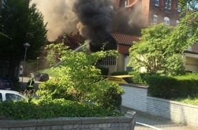 Feuerwehr Dortmund: FW-DO: 20.06.2017 - Feuer in Benninghofen
Am Hüttenhospital brennt Notstromhäuschen