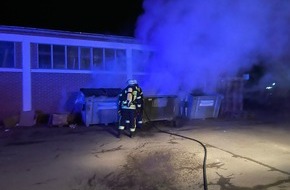 Feuerwehr Schermbeck: FW-Schermbeck: Müllcontainerbrand in Schermbeck