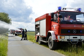 FW Lüchow-Dannenberg: 3. Zug der Kreisfeuerwehrbereitschaft übt Waldbrandszenario im Raum Müggenburg/Grabow +++ rund 30 Einsatzkräfte im Einsatz +++ zum ersten Mal Krad-Melder beteiligt