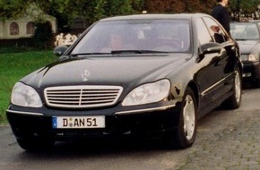 Polizei Düsseldorf: POL-D: Foto zum Mercedes-Diebstahl in Flingern