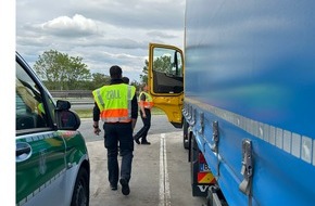 Hauptzollamt Erfurt: HZA-EF: Großkontrolle des Zolls auf Autobahn 72 / Zoll und Polizei auf Rastanlage Großzöbern im Einsatz