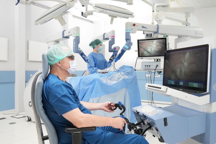 media-image_Robotics-in-the-OR_source-Asensus-Surgical.JPG