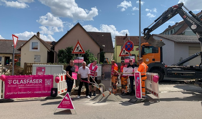 Telekom startet Glasfaser-Ausbau in Geslau