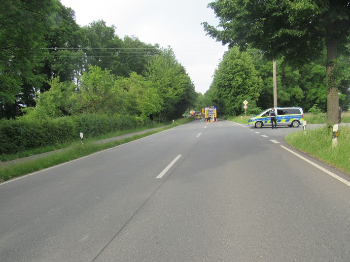 POL-ME: Verkehrsunfall mit schwer verletzter Radfahrerin - Mettmann - 2206021