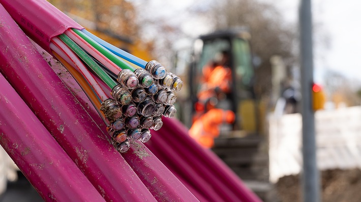 Telekom baut in Gräfelfing Glasfaser aus