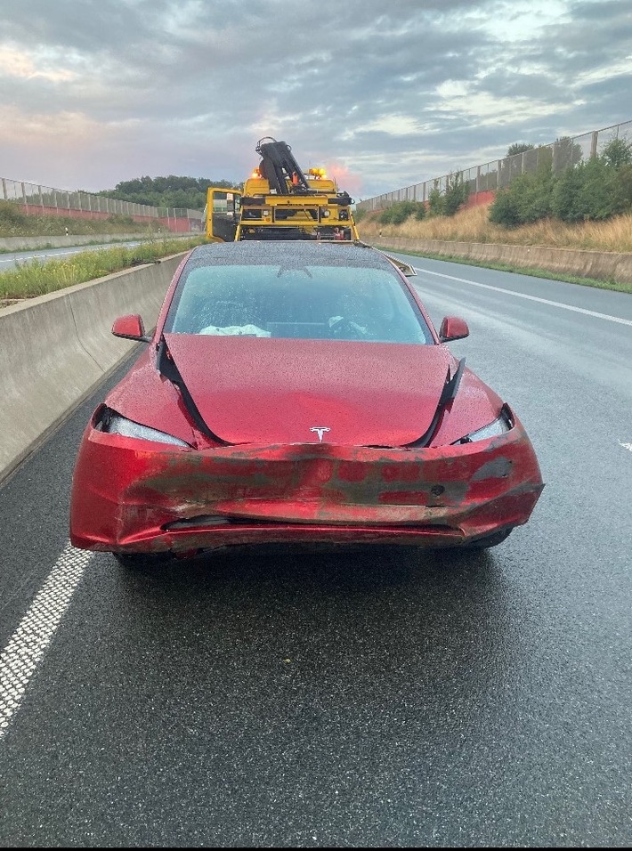 POL-BI: Nicht angepasste Geschwindigkeit - Unfall auf der A 33