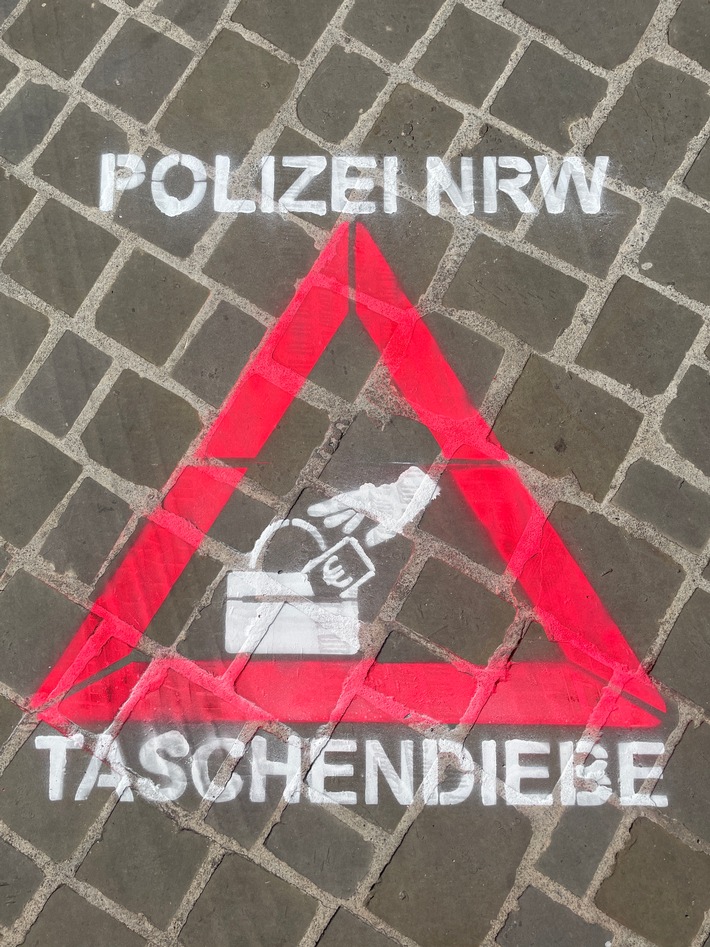 POL-HX: Vermehrt Taschendiebstähle in Einkaufsläden - Polizei warnt besonders Senioren