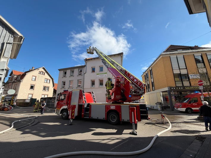 FW Weinheim: Defekter Ofen verursacht Feuermeldung in Weinheim