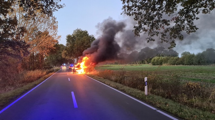 POL-LG: ++ Kollision im Gegenverkehr auf dem Uhlenring - Pkw und Lkw kollidieren ++ Pkw kollidiert mit Reh und gerät in Brand ++ Pkw zur "Spritztour entwendet" - Unfälle verursacht und ...