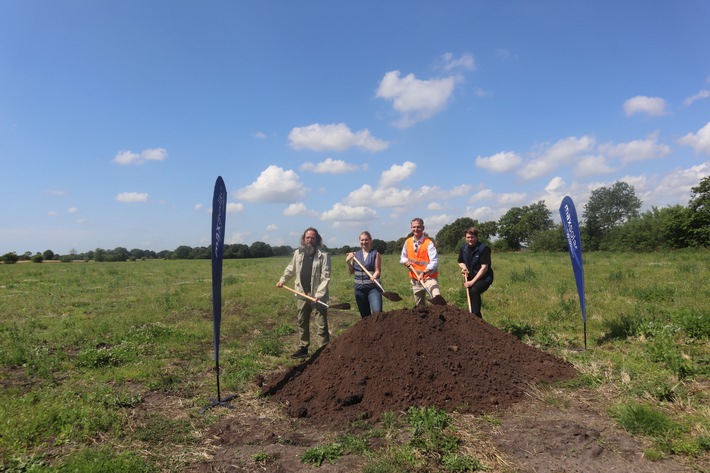 MaxSolar startet den Bau einer integrierten Energieinfrastruktur mit Solarpark, Speicher und Umspannwerk in Großenwiehe