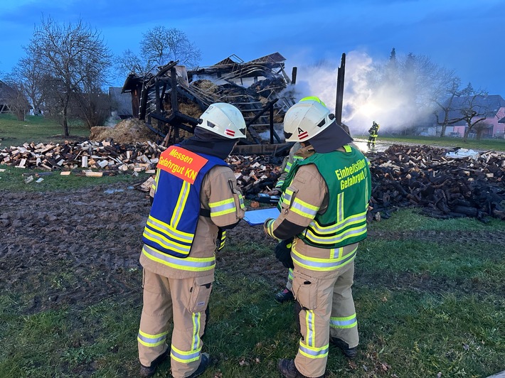 FW Konstanz: Überlandhilfe CBRN-Erkunder bei Scheunenbrand