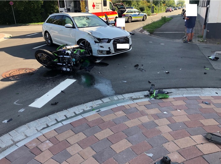 POL-PDLD: Verkehrsunfall mit schwerverletztem Motorradfahrer