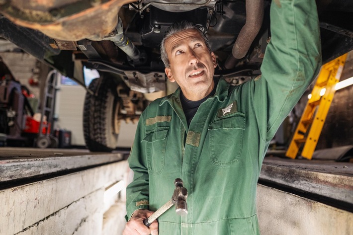 Olivenernte, Winter-Chaos in den USA und eine eigene Feuerwehr. "Morlock Motors" startet wieder durch - ab Donnerstag bei Kabel Eins und auf Joyn