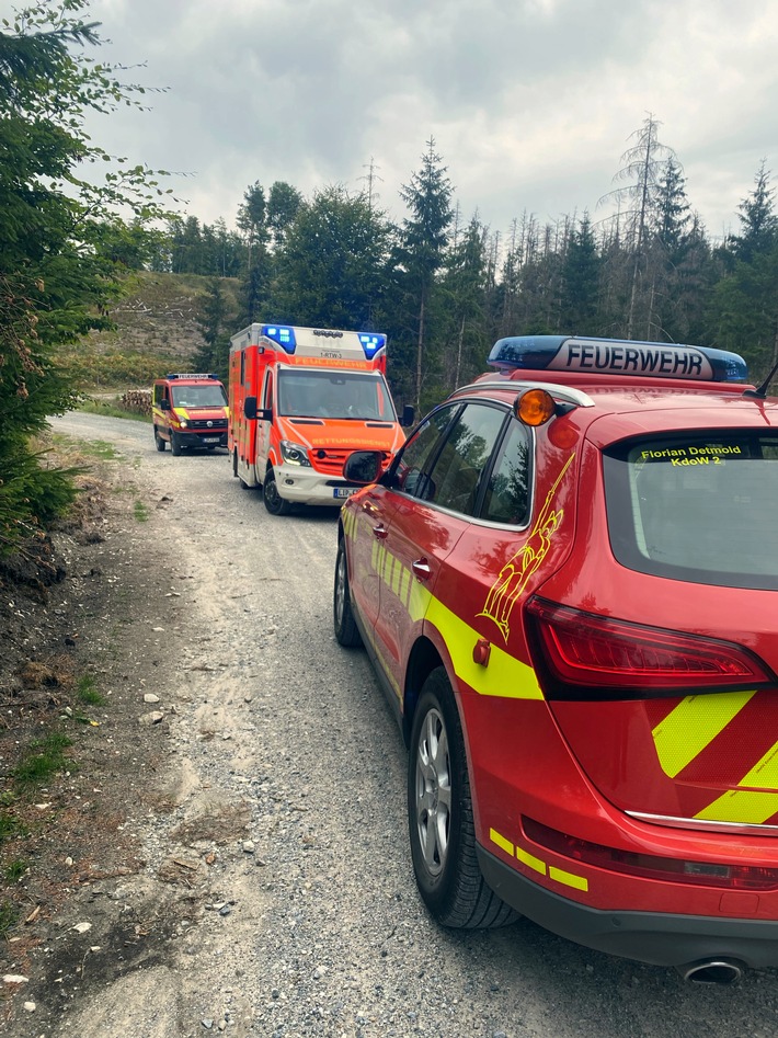 FW-DT: Radfahrer gestürzt - Feuerwehr Detmold unterstützt Rettungsdienst