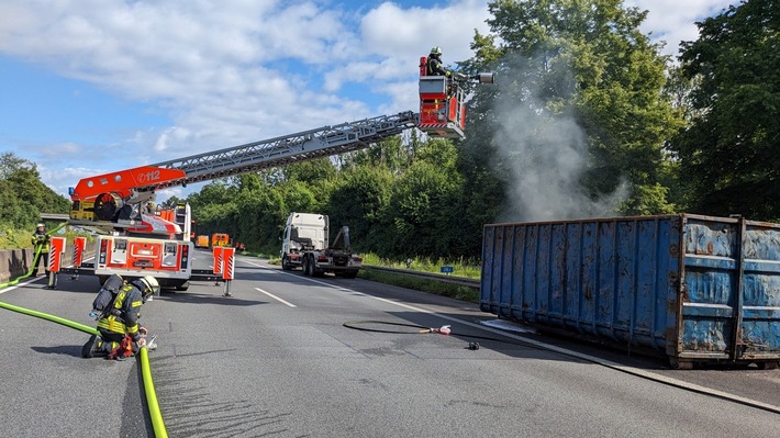 FW-BN: LKW-Brand auf der Autobahn 59