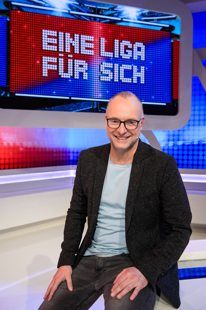 Die erste Staffel von "Eine Liga für sich - Buschis Sechserkette" ab 20. Juni auf Sky Sport News HD im Free-TV