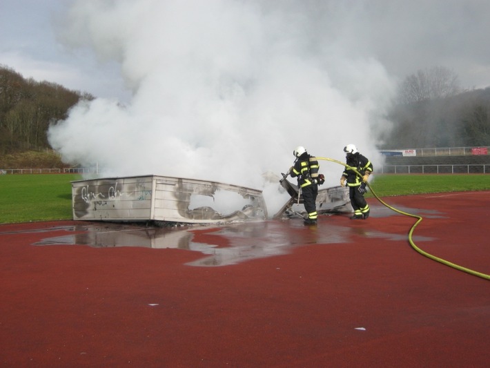 FW-MK: Brandeinsatz am Hemberg