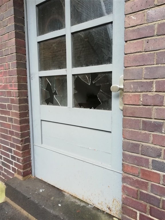 POL-PDWIL: Vandalismus am Jünkerather Bahnhof