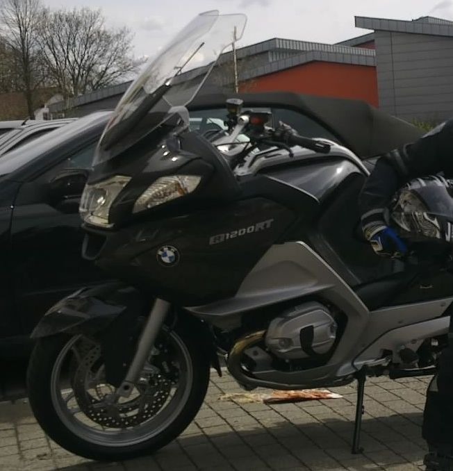 POL-DN: Erneut Motorrad der Marke BMW entwendet