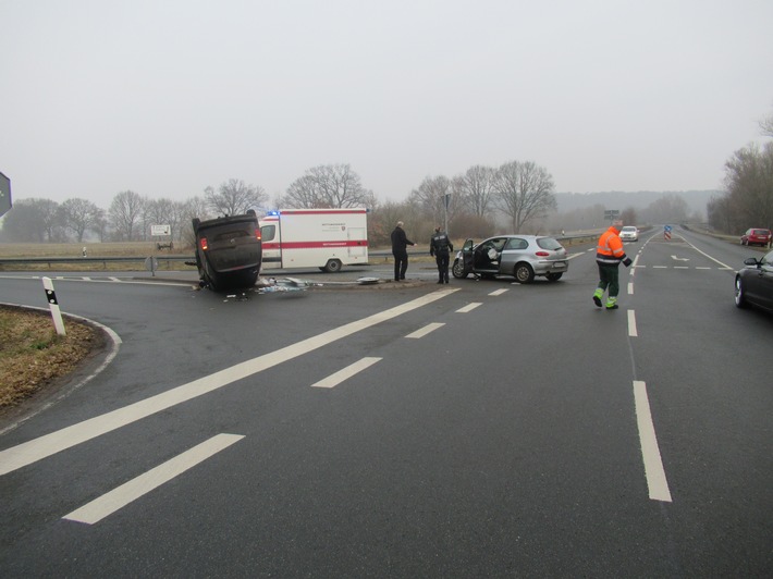 POL-NI: Stolzenau-Zwei Verletzte bei Verkehrsunfall in Steyerberg