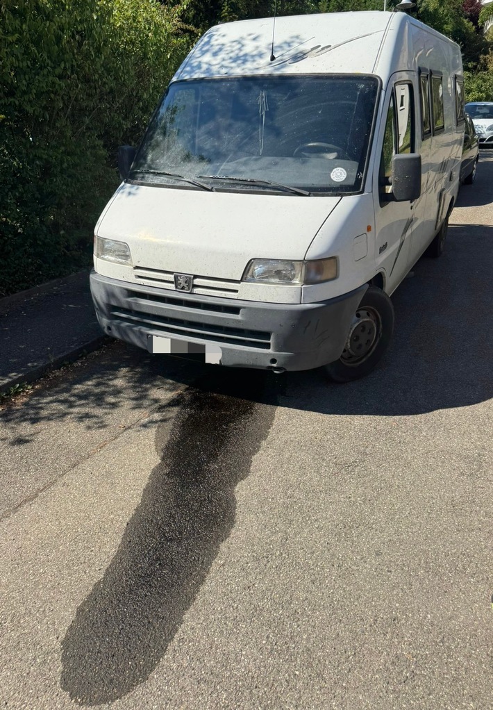 FW Allensbach: G1 Betriebsstoffe aus PKW innerorts