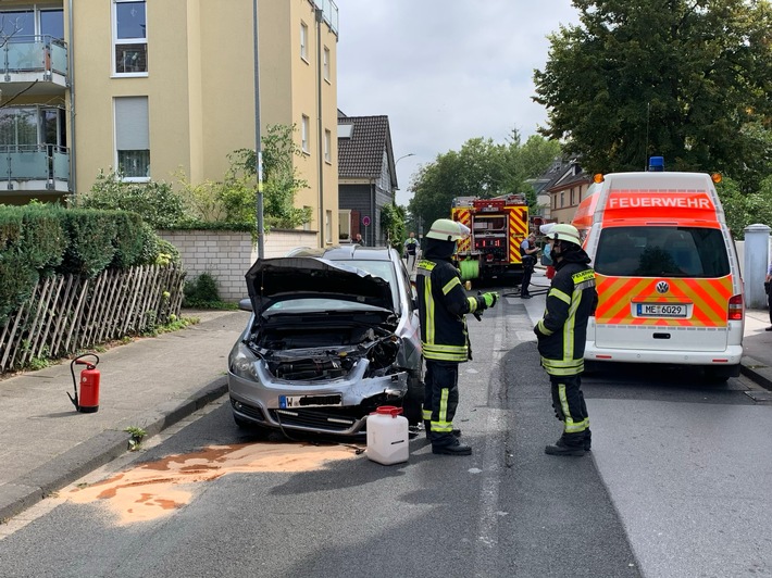 FW-HAAN: Vier Verletzte bei Verkehrsunfall