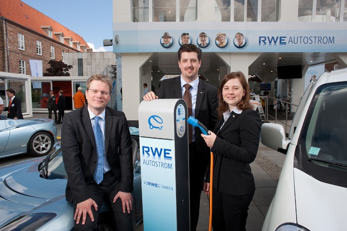 Kieler Woche: RWE bringt Windkraft auf die Straße (mit Bild) / RWE und Renault informieren über die Zukunft der individuellen Mobilität / Aufbau einer flächendeckenden Infrastruktur
