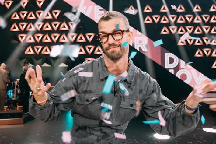 Souveräner Staffelstart: "Wer stiehlt mir die Show?" macht ProSieben mit herausragenden 18,2 Prozent Marktanteil zum klaren Prime-Time-Sieger am Sonntag