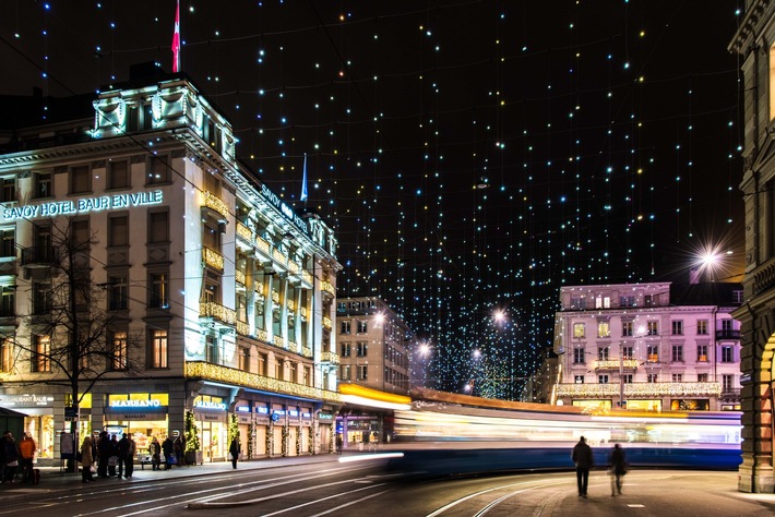 Hotel Noël: Lokale Künstler:innen gestalten dezentrales Weihnachtshotel in Zürich