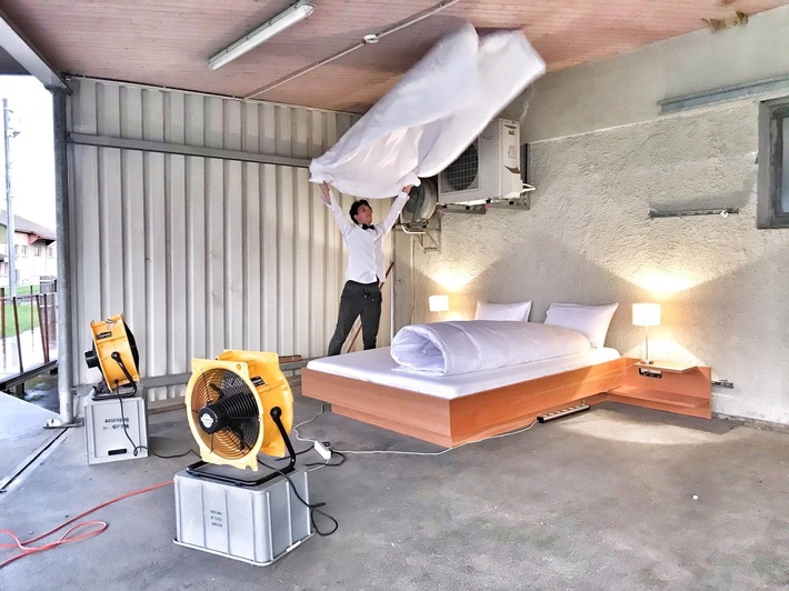 Null Stern-Erfinder schulen Ostschweizer Butler*innen für "Zero Real Estate"