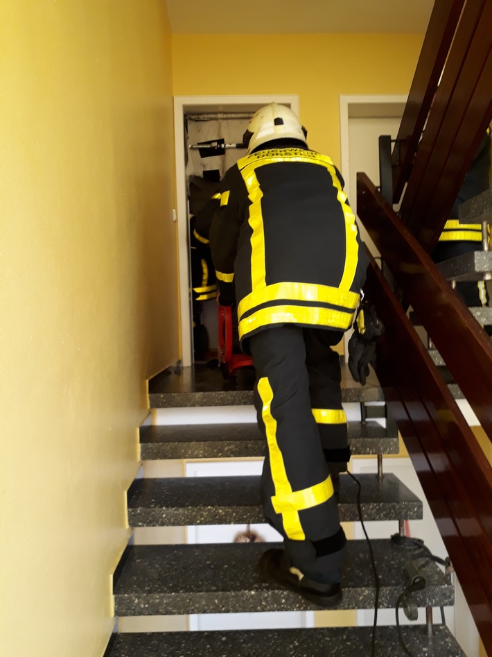 FW-Dorsten: gemeldeter Wohnungsbrand am Vormittag ohne Personenschaden.