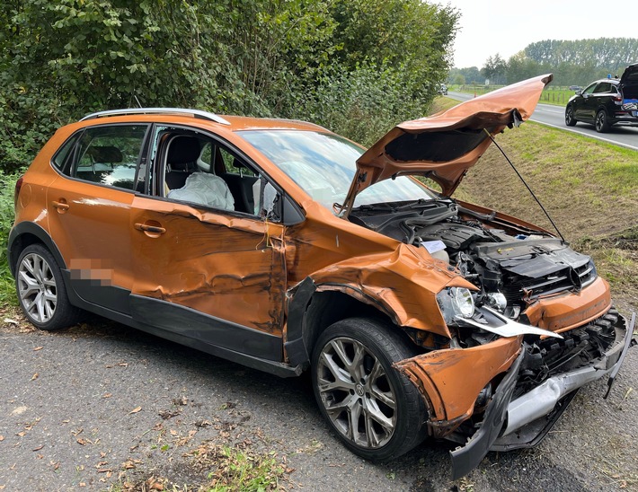 POL-COE: Dülmen, Weddern/ Traktor und Auto zusammengestoßen