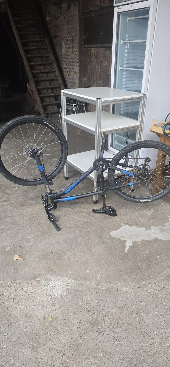 POL-OG: Kehl, Bodersweier - Wem gehört Mountainbike mit Aufschrift "ROCKRIDER"