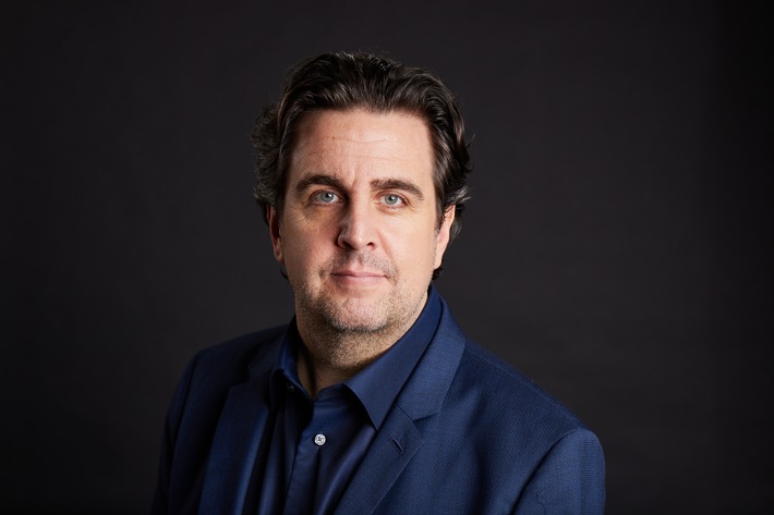 Bastian Pastewka präsentiert die zweite Staffel "Inside Star Trek" auf ProSieben MAXX
