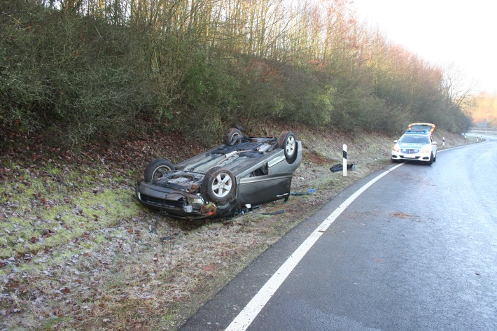 POL-PDKL: A63/Göllheim, Zu schnell in die Ausfahrt gefahren