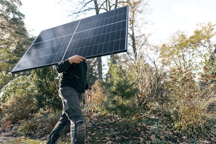 Eigenheim versus Mietwohnung: Für wen machen Balkonsolaranlagen wirklich Sinn?