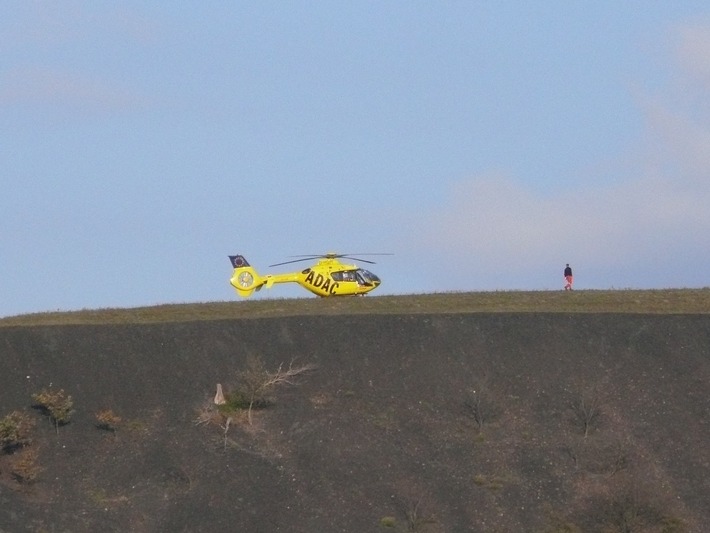 POL-DN: Gleitschirmflieger bei Absturz verletzt