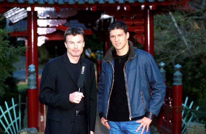 Michael Ballack in "ran - WM-Fieber 2002": "Bayern ist das Non Plus Ultra in Europa" / Stefan Effenberg zu Gast in "ran" am Sonntag