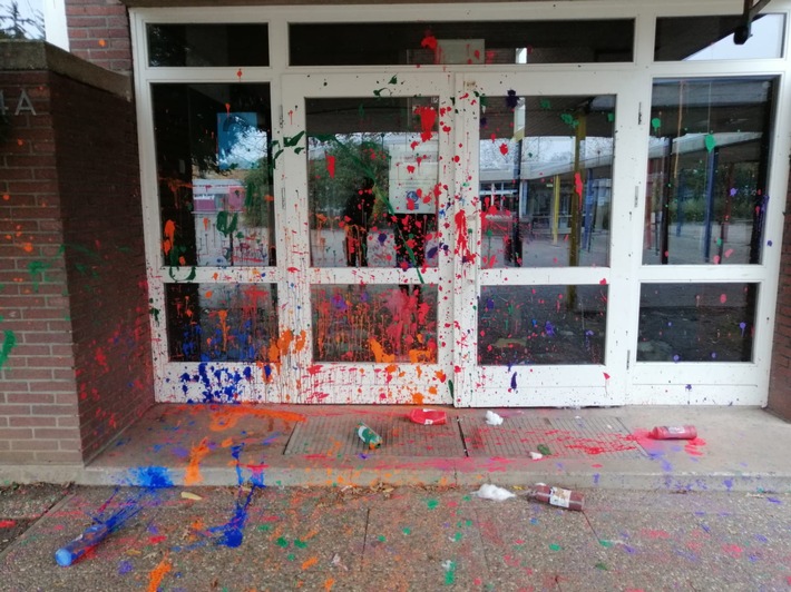 POL-PDWO: Vandalismus in der Pfrimmtal Realschule Plus Worms