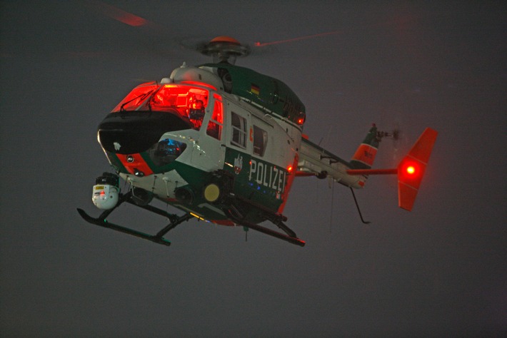 POL-ME: Polizeihubschrauberbesatzung mit Laser geblendet - Ratingen - 1807032