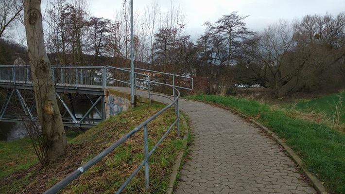 POL-NOM: Raub durch Radfahrer