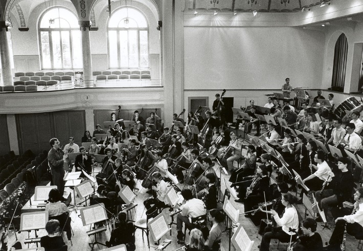 SJSO Orchestre Symphonique Suisse de Jeunes: Tournée d&#039;automne 2003